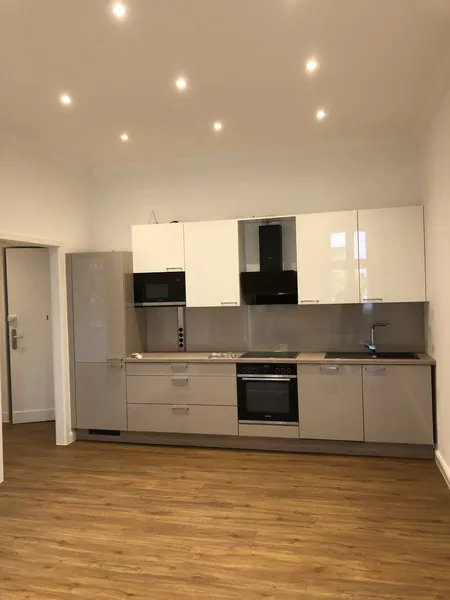 Helle 3-Zimmer-Wohnung im modernisierten Altbau (WE 10/4/7/) — photo 1